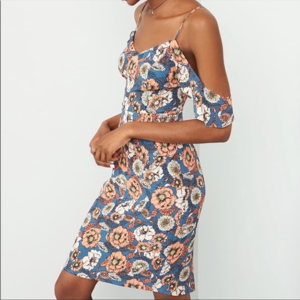ASTR Cold Shoulder Cami Dress
